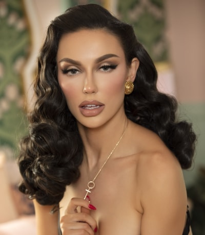 Penthouse Gold porn video: Budoir Bounty