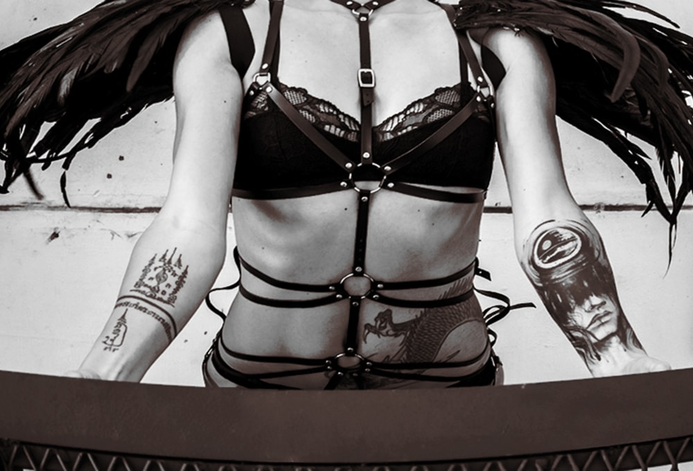 Penthouse Gold porn video: Sub For Hire