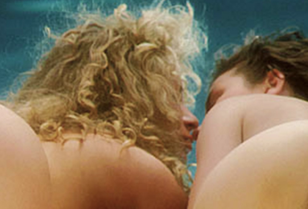 Penthouse Gold porn video: Joni and Liv - Extended