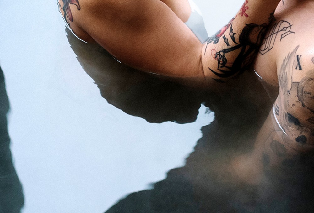 Penthouse Gold porn video: Cruising to Climax