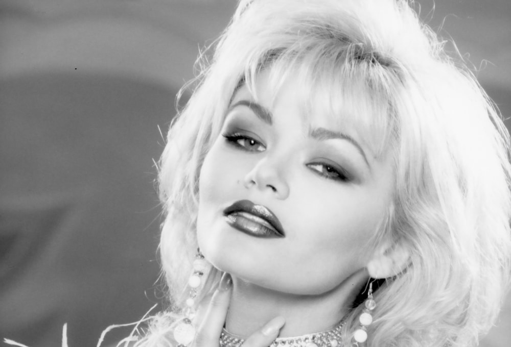 Penthouse Gold porn video: Emerald