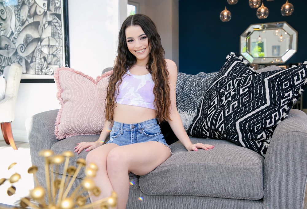 Penthouse Gold porn video: Gallery - Horny Teen Kylie Quinn Tempts Older Man