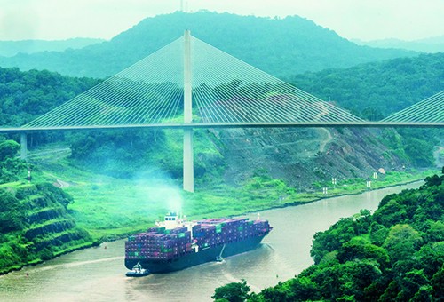 Penthouse Gold porn video: Money Canal