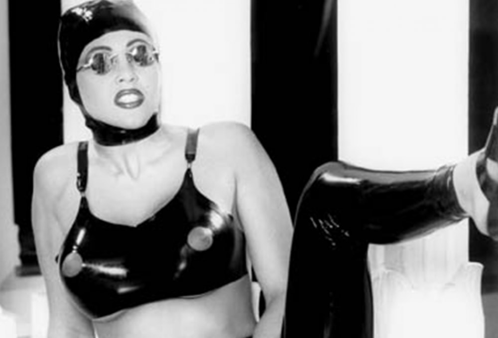 Penthouse Gold porn video: Julia Ann - Extended