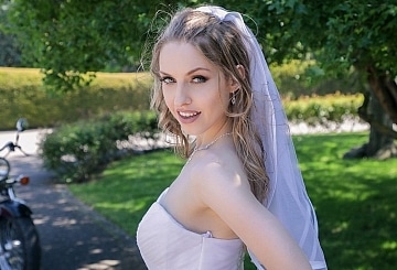 Penthouse Gold HD porn video: First Time For Runaway Bride