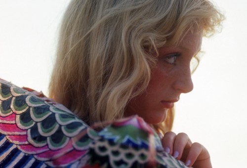 Penthouse Gold porn video: Melanie Lingers On