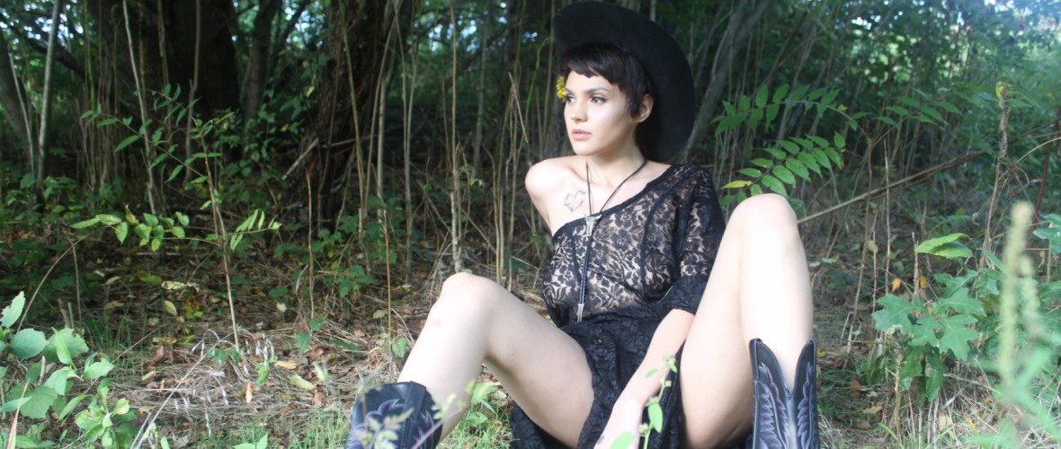 Babeo Baggins, Banjo Babe