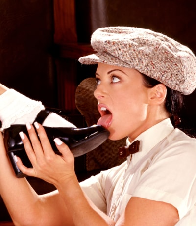 Penthouse Gold porn video: Shoe Shine - Extra