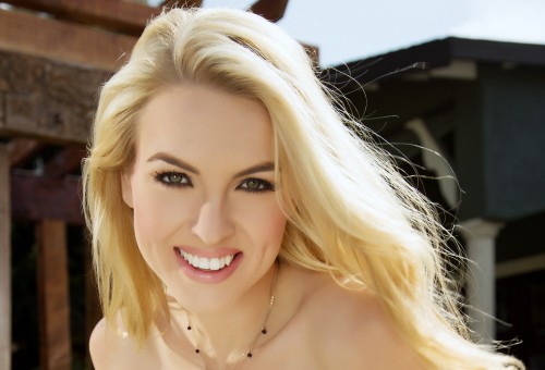 Penthouse Gold porn video: Titillated