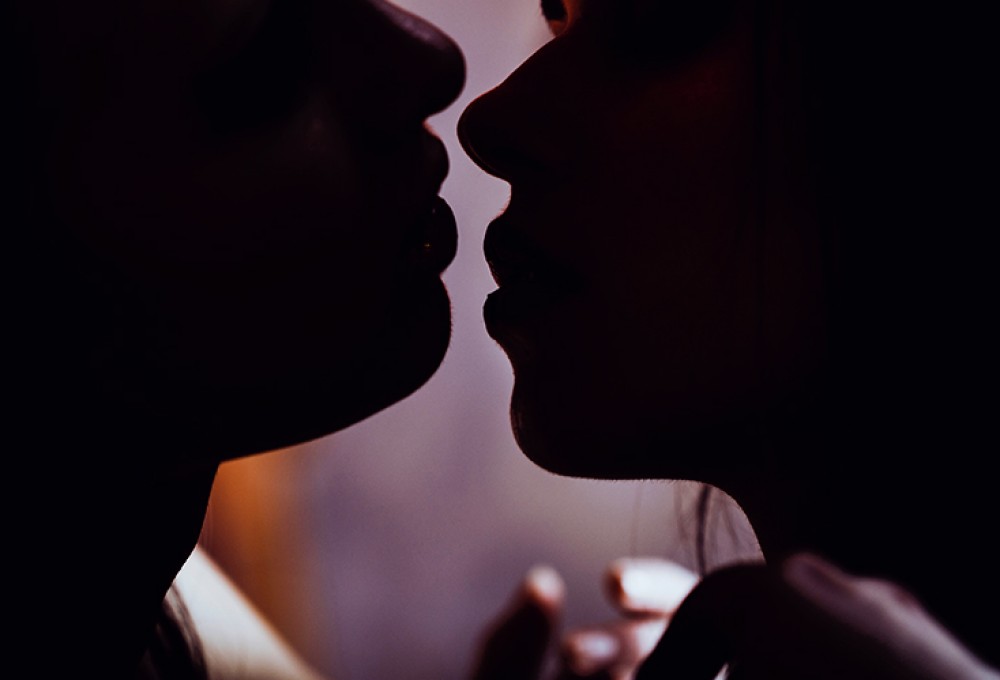 Penthouse Gold porn video: Choosing Sides