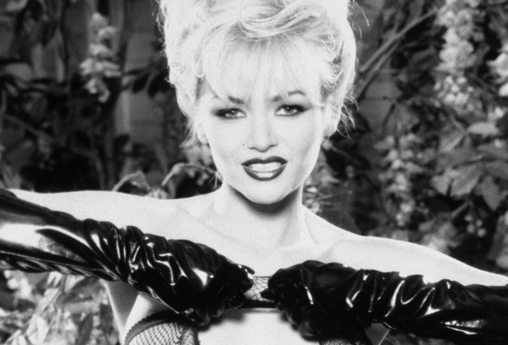 Penthouse Gold porn video: Ode To Fishnet Tights