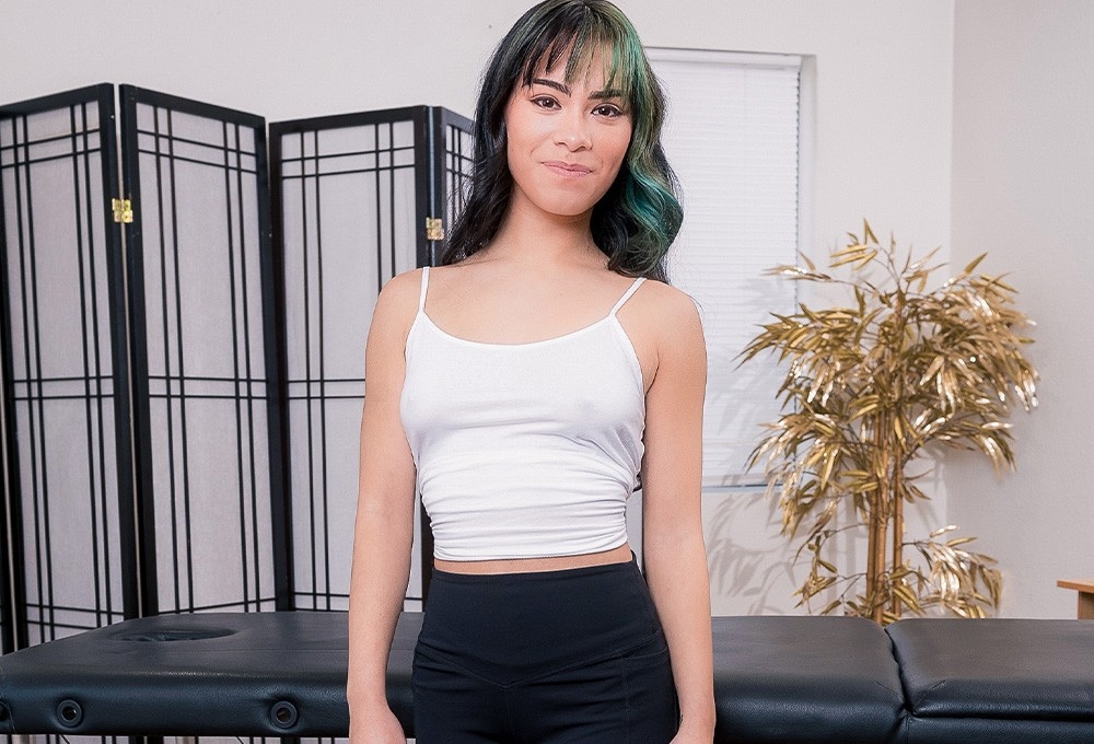 Penthouse Gold HD porn video: Newcomer Kira Taylor's Got Skills
