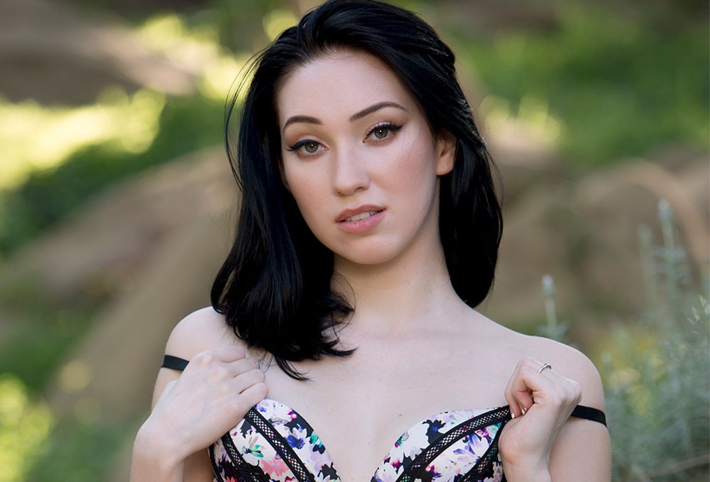 Penthouse Gold porn video: Beauty in the Bush