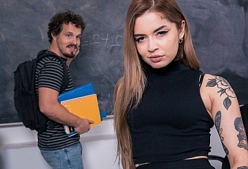 Penthouse Gold HD porn video: Vanessa Vega, clases práctica de sexo