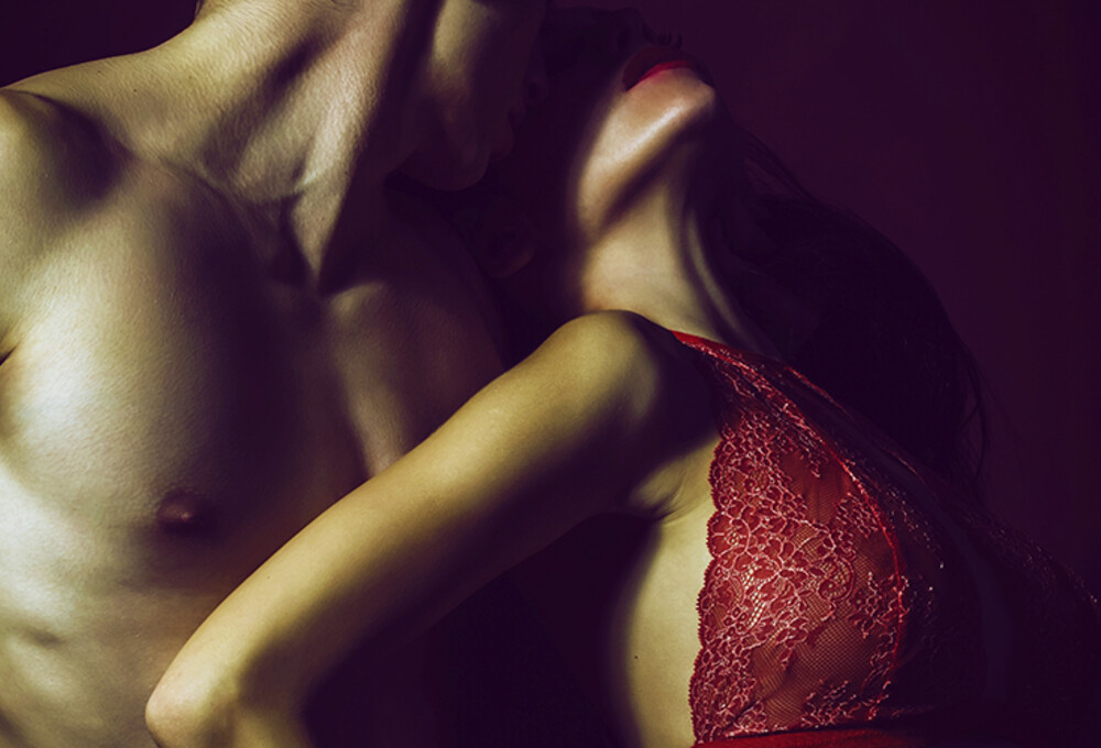 Penthouse Gold porn video: The Right Lure