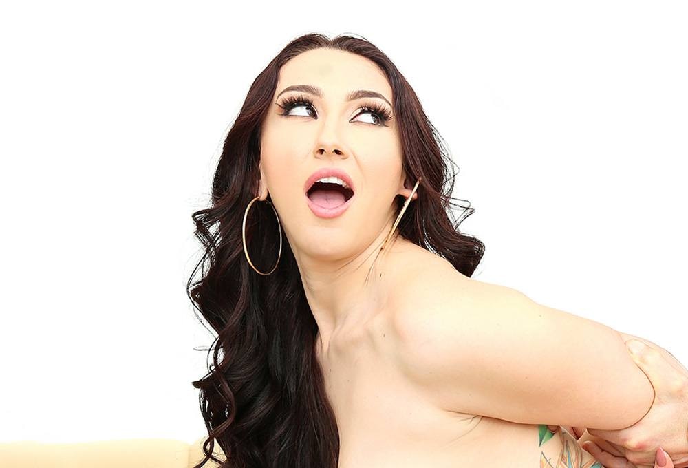 Penthouse Gold HD porn video: Mandy Muse Stripping and Stuffed