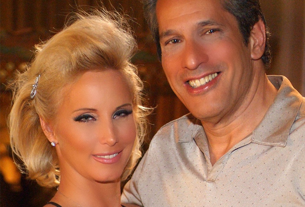 Penthouse Gold HD porn video: Video - Dripping Wet 5